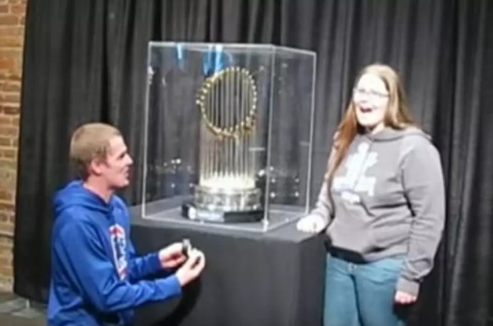 Michigan Couple Gets Engaged When Cubs World Series Trophy Visits Kalamazoo