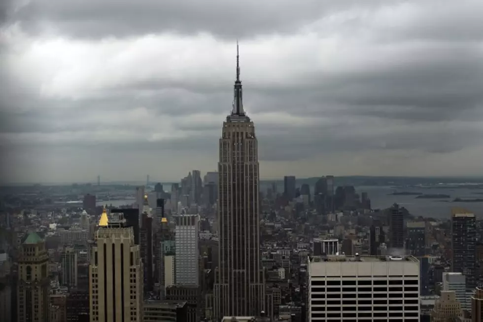 Empire State Building Shooting &#8211; 10 People Shot, 2 Killed [Video]