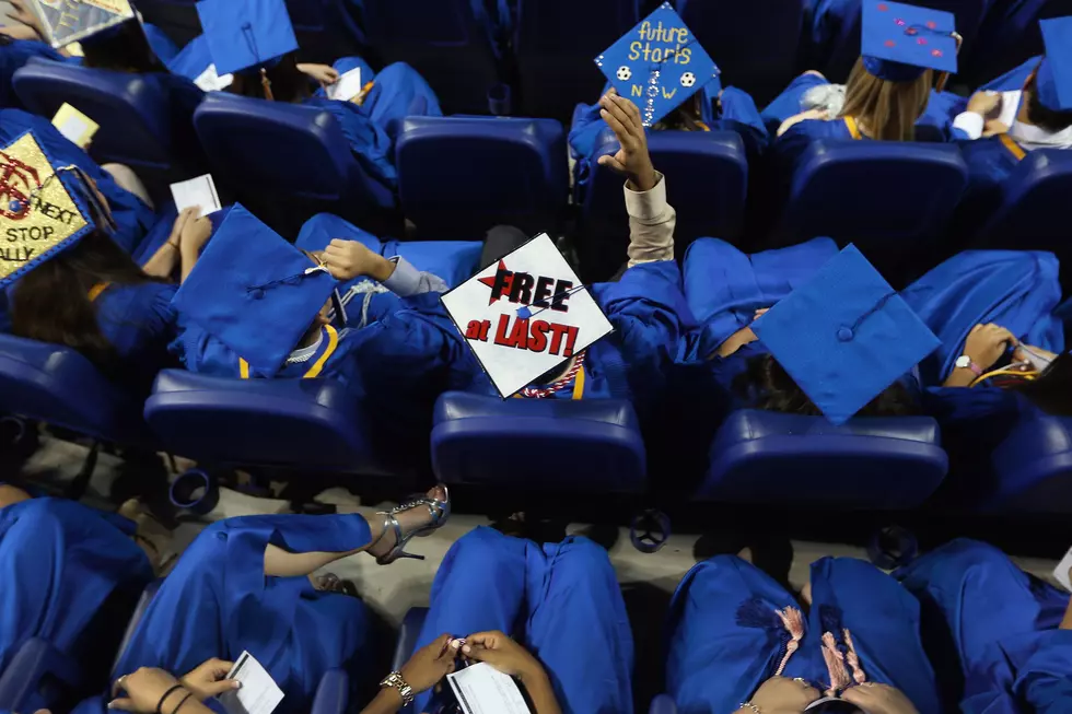Indiana High School Graduation Rate Falls Slightly in 2015