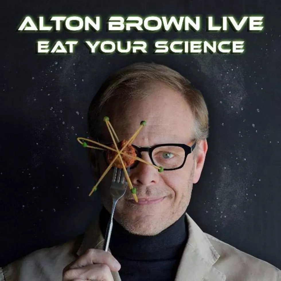 Alton Brown Brings Food and Science to Evansville