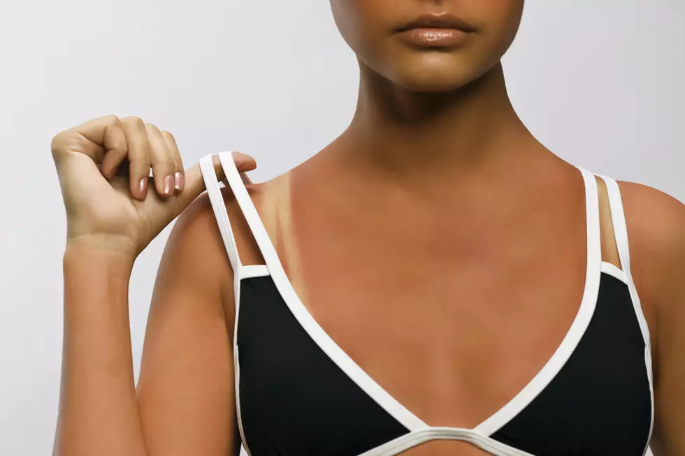 There is a Right Way to Use Spray Sunscreen