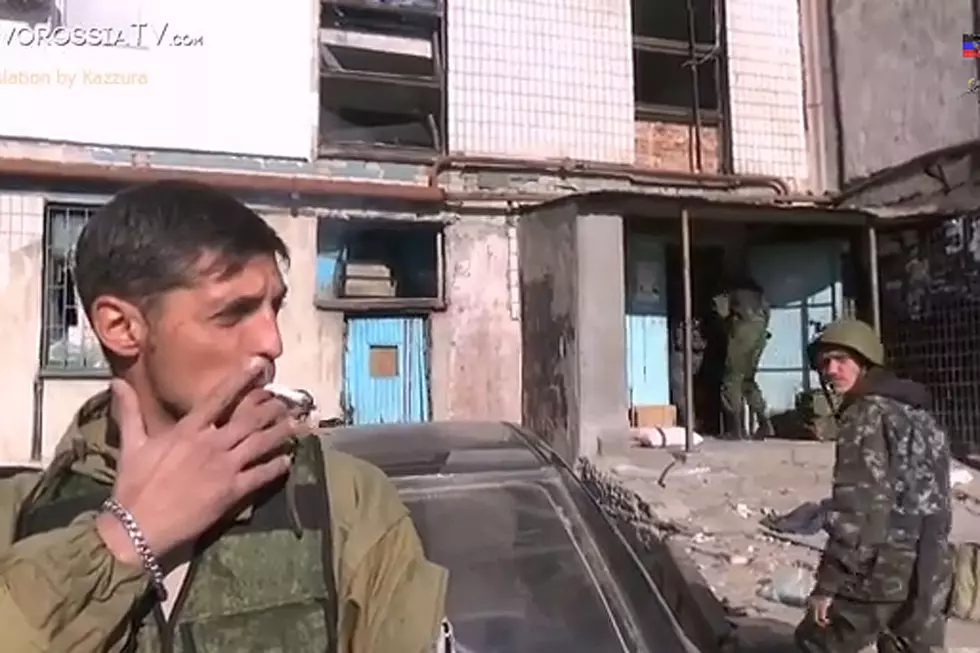 Russian Soldier Remains Totally Calm While Rockets Explode Near Him