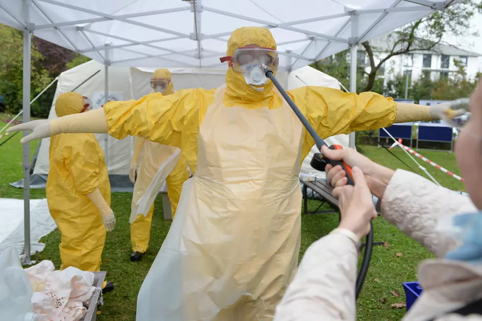 5 Things You Should Know About Ebola — How It Spreads, Symptoms & More