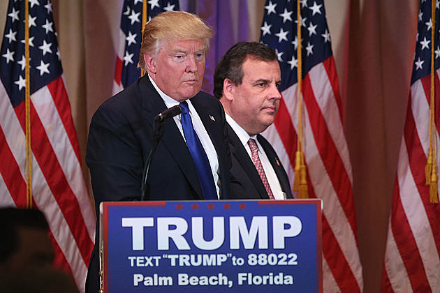 Chris Christie Is the Nervous Looking Star of Donald Trump&#8217;s Super Tuesday Speech