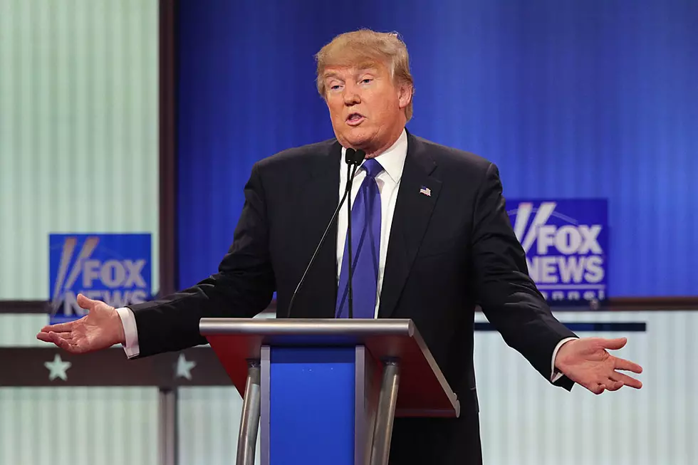 Donald Trump Brags About Size During Debate