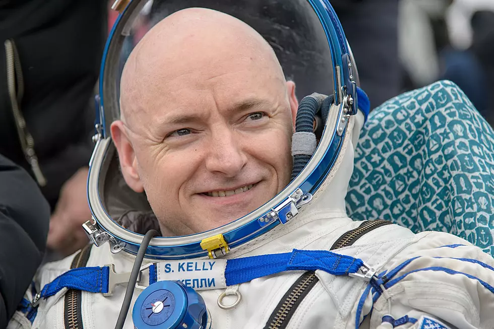 Astronaut Scott Kelly Back on Earth After Year in Space