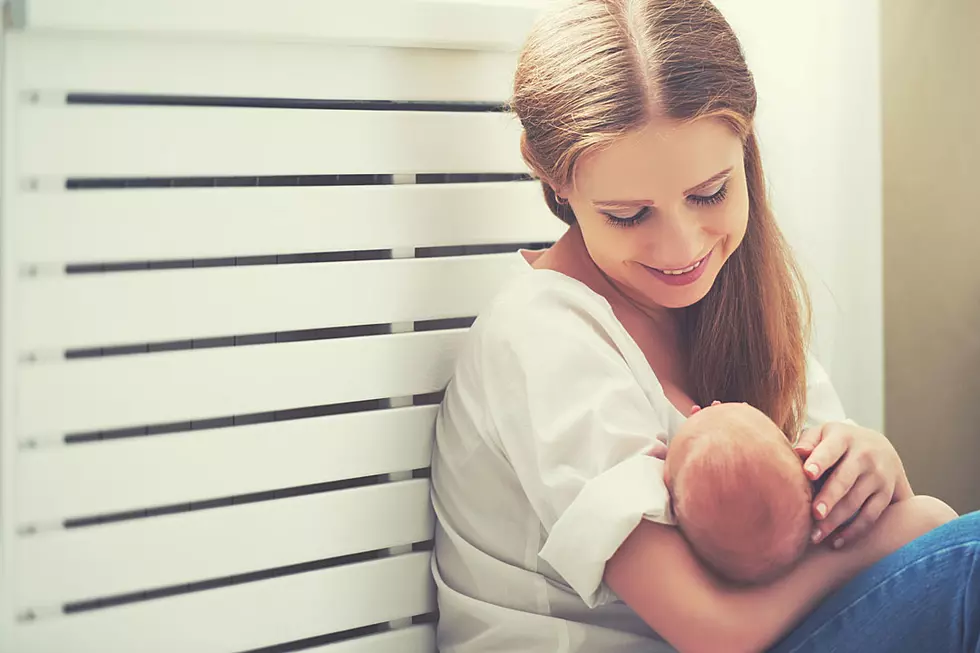 Calling All New Mothers Out and About: Tips for Feeding the Babe