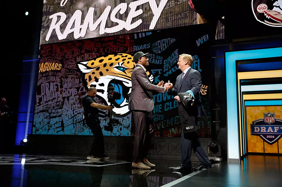 Seductive Jaguars Fan Gives Hilariously Memorable Take on Draft