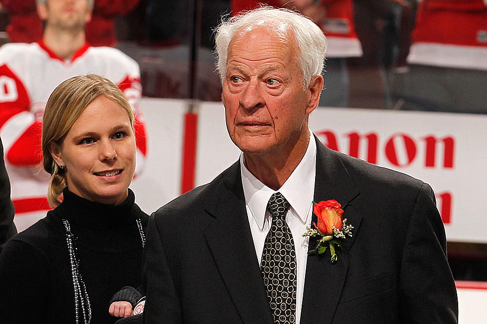 NHL Legend Gordie Howe Dead at 88