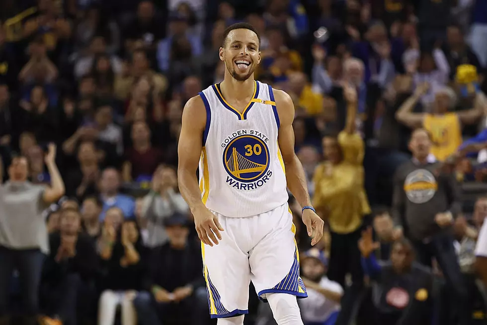 Watch Stephen Curry’s Record 13 3-Pointer Barrage