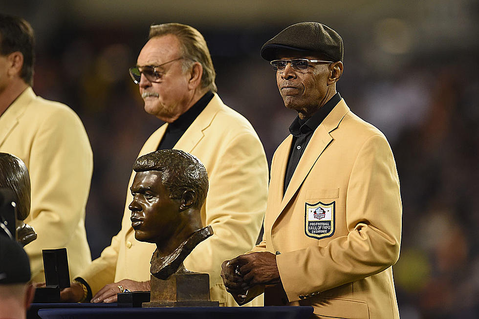 Gale Sayers dies at age 77