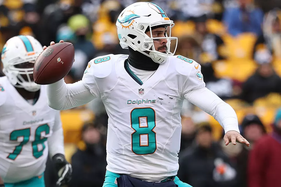 After Injury To Chad Henne, Chiefs Sign Matt Moore To Backup Patrick Mahomes