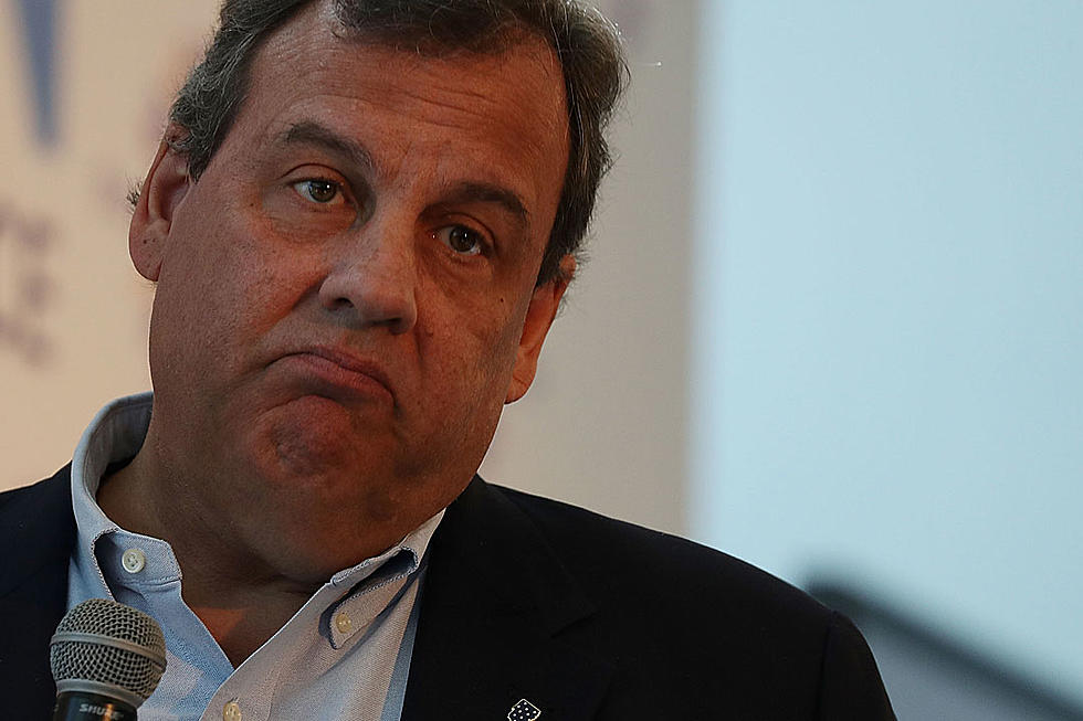 An Angry Chris Christie Gets in Heckler's Face at Cubs Game