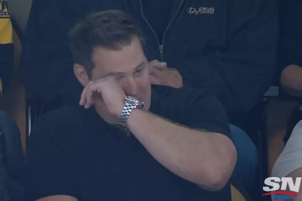 NHL Rookie Scores 1st Goal, Dad Can’t Hide His Tears of Joy