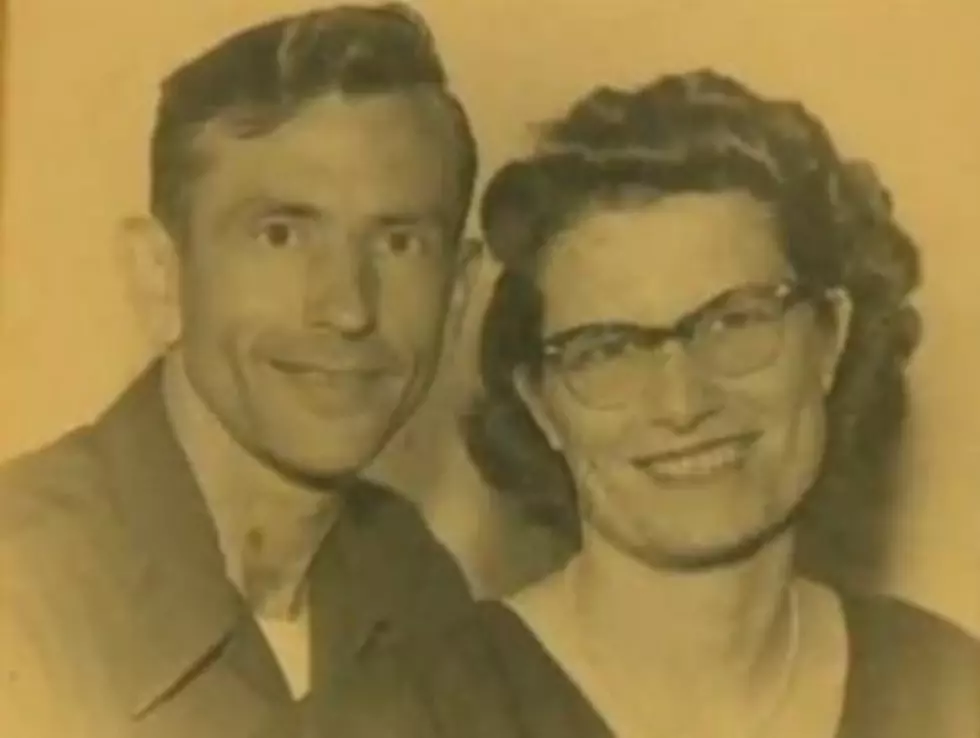 An Iowa Couple Married 72 Years Dies Together Holding Hands [VIDEO]