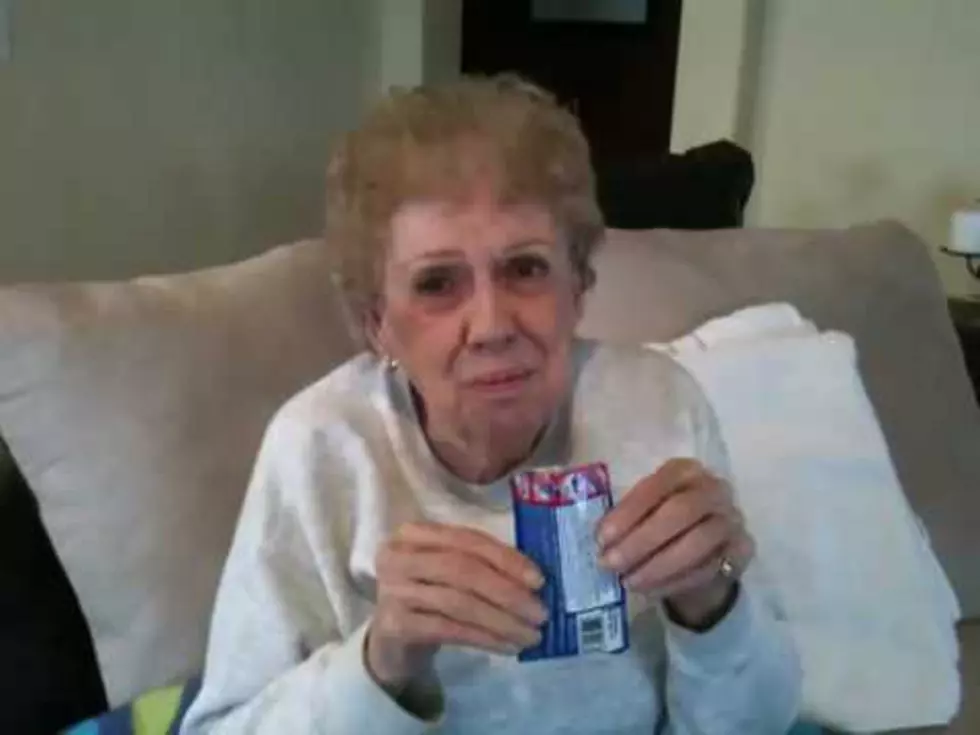 Pop Rockin&#8217; Granny Goes Viral [VIDEO]