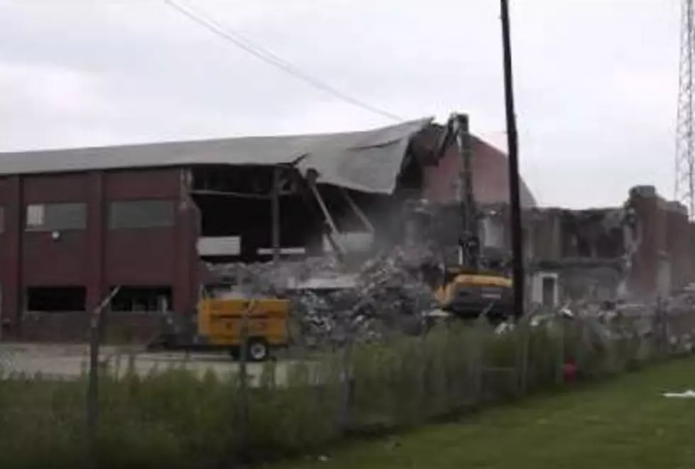 Owensboro on Youtube: Armory Demolition Begins [VIDEO]