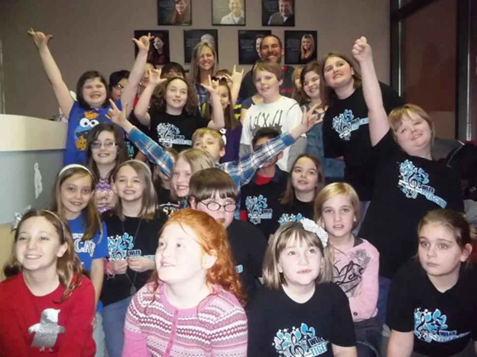 WBKR’s St. Jude Radiothon – West Louisville Elementary Kids Sing