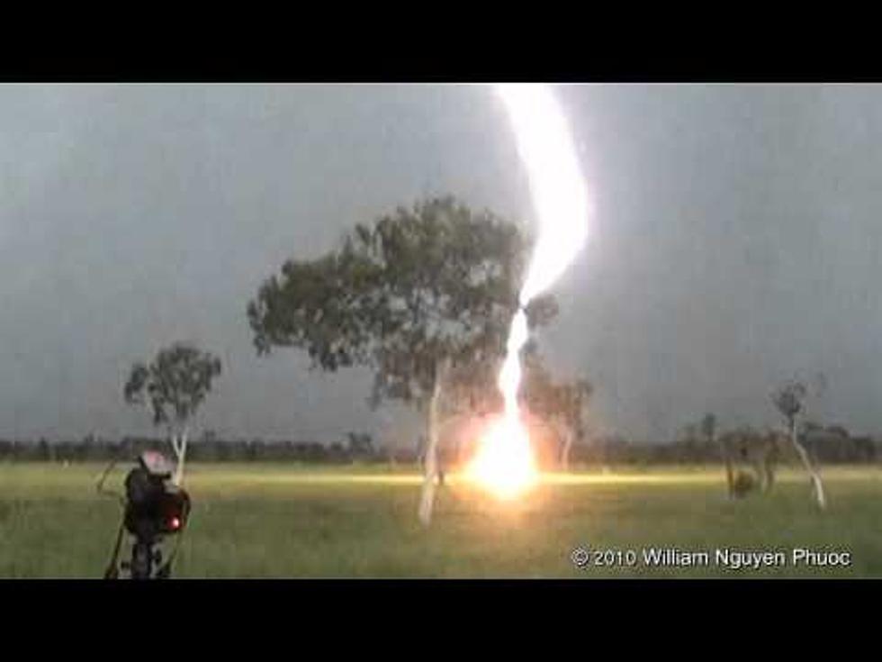 Huge Lightning Bolt Caught on Video in Australia [Video]