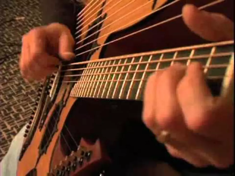 Owensboro Native Keith Medley and His 27-String Guitar [Video]
