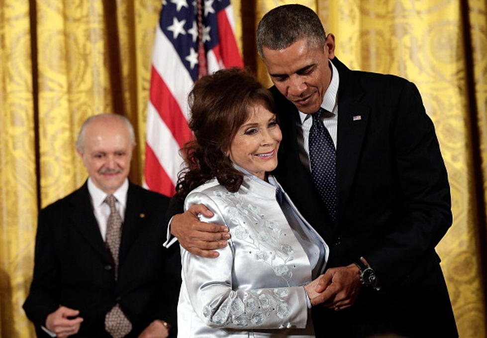 Loretta Lynn Receives Presidential Medal of Freedom [VIDEO]