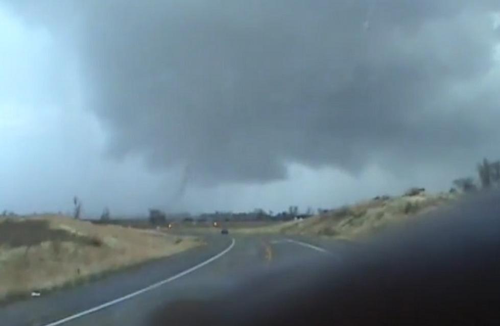 Storm Spotter Captures Morganfield Tornado on Video