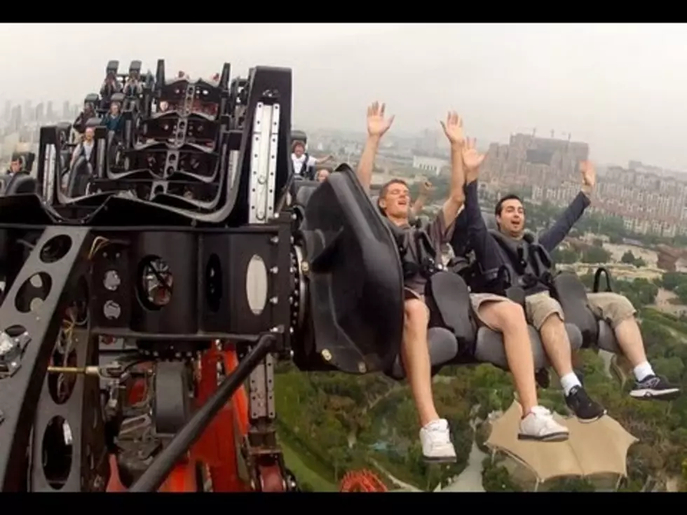 Dinoconda: China’s Insane Winged Roller Coaster [Video]