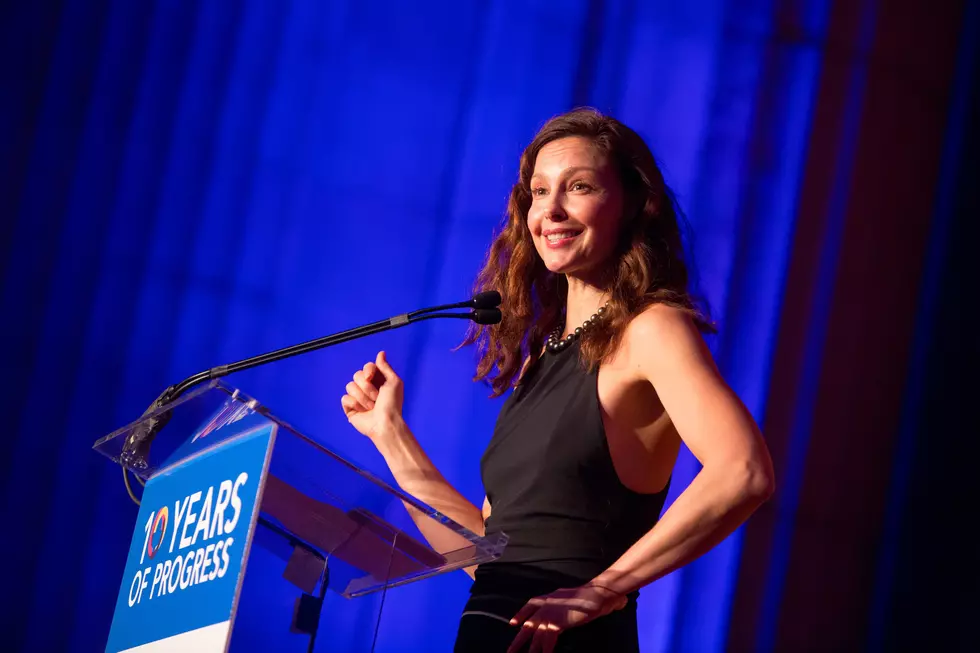 Uber UK Fan, Ashley Judd, Finds Unusual Daily Devotional and Preaches “the Word”
