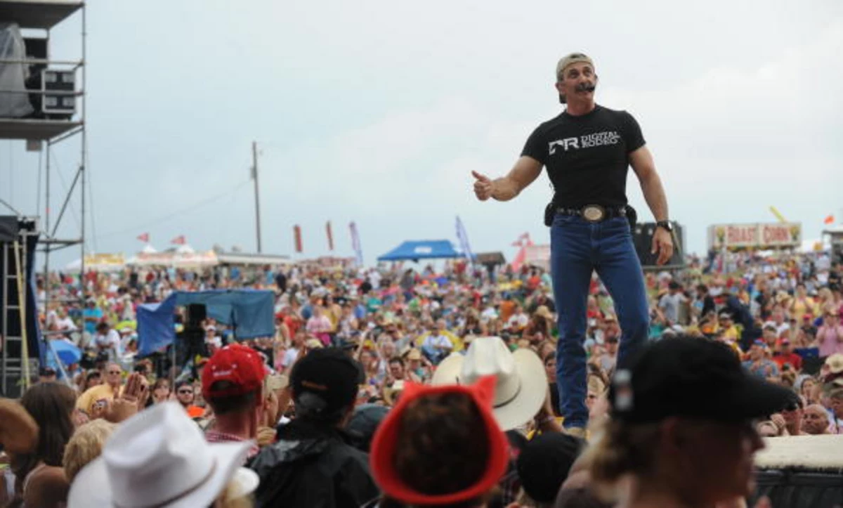 FREE Admission To The Aaron Tippin Concert For Active Duty Military And