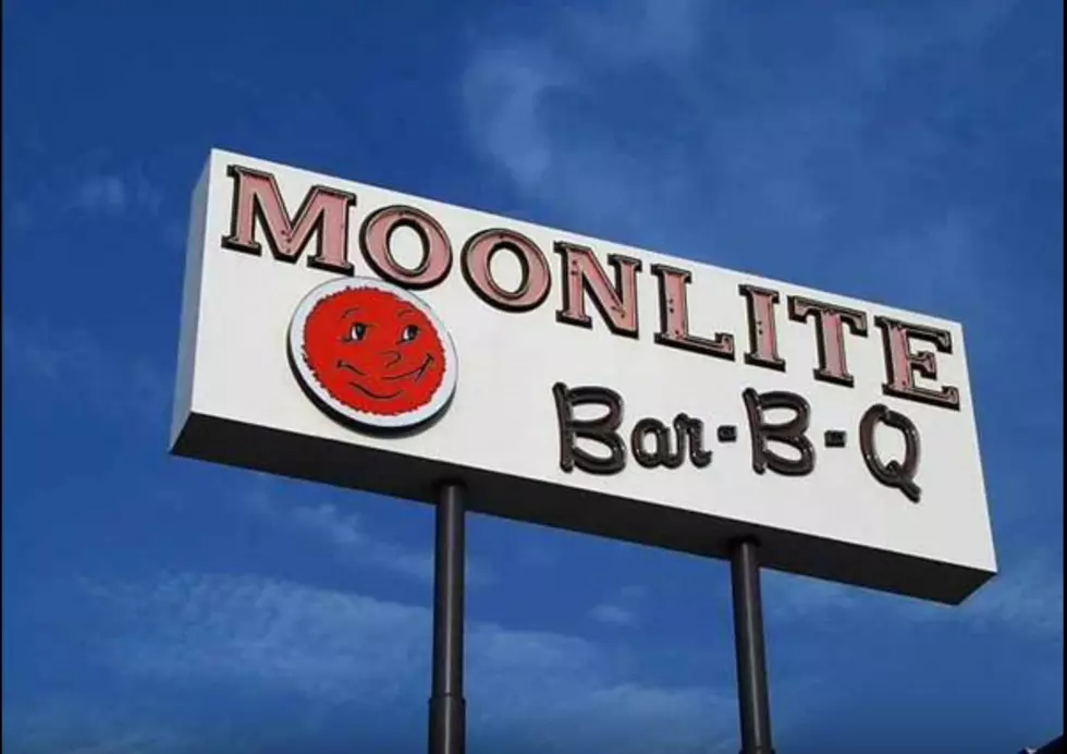 Moonlite Bar-B-Q Competing In “America’s Best BBQ Spot” Bracket