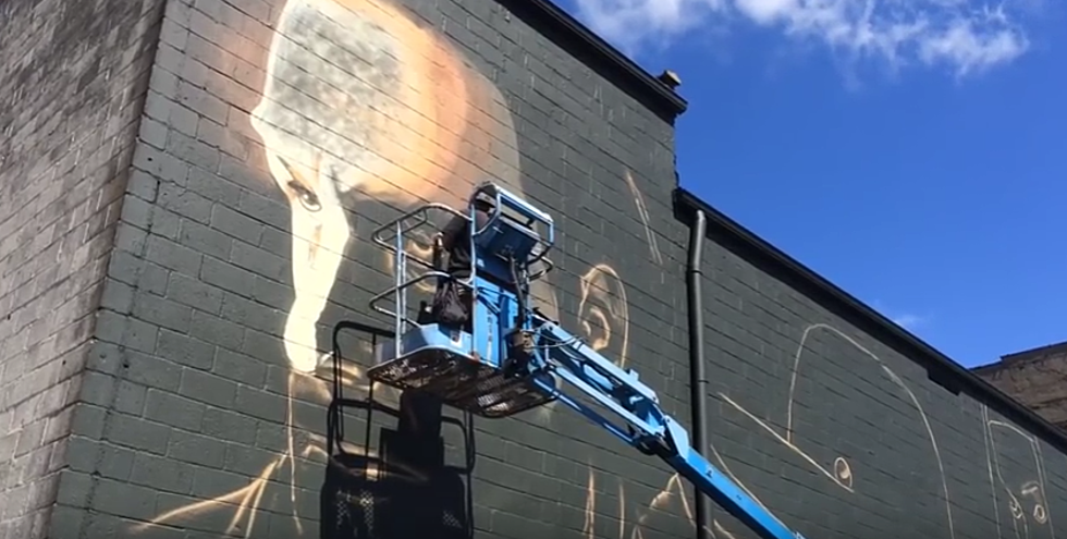 New &#8216;The Walking Dead&#8217; Mural Debuts In Cynthiana, Kentucky [VIDEO]