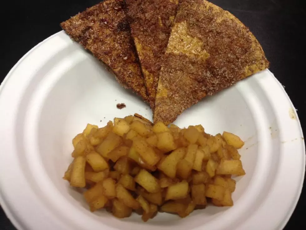 What’s Cookin’? Apple Pie Dip & Cinnamon-Sugar Tortilla Chips [Recipe]