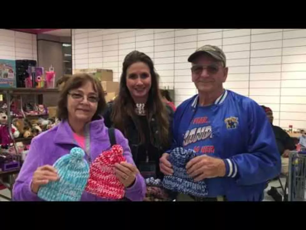 Richard and Florence Knit 675 Hats for Christmas Wish [VIDEO]