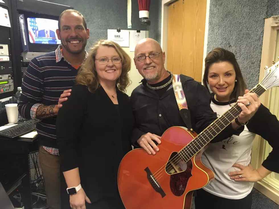 Cathy and Tommy Mullins Perform &#8220;Wings to Fly&#8221; for St. Jude