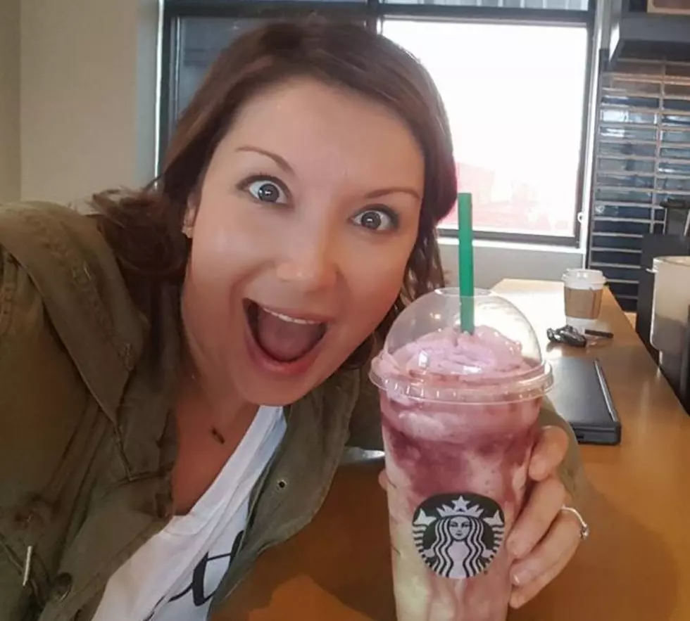 How To Make A Starbucks Zombie Frappuccino (VIDEO)