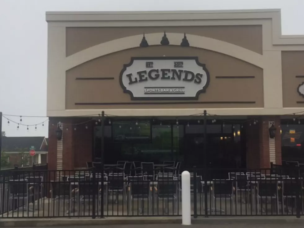 Legends Sports Bar &#038; Grill Video Tour and Menu [VIDEO]