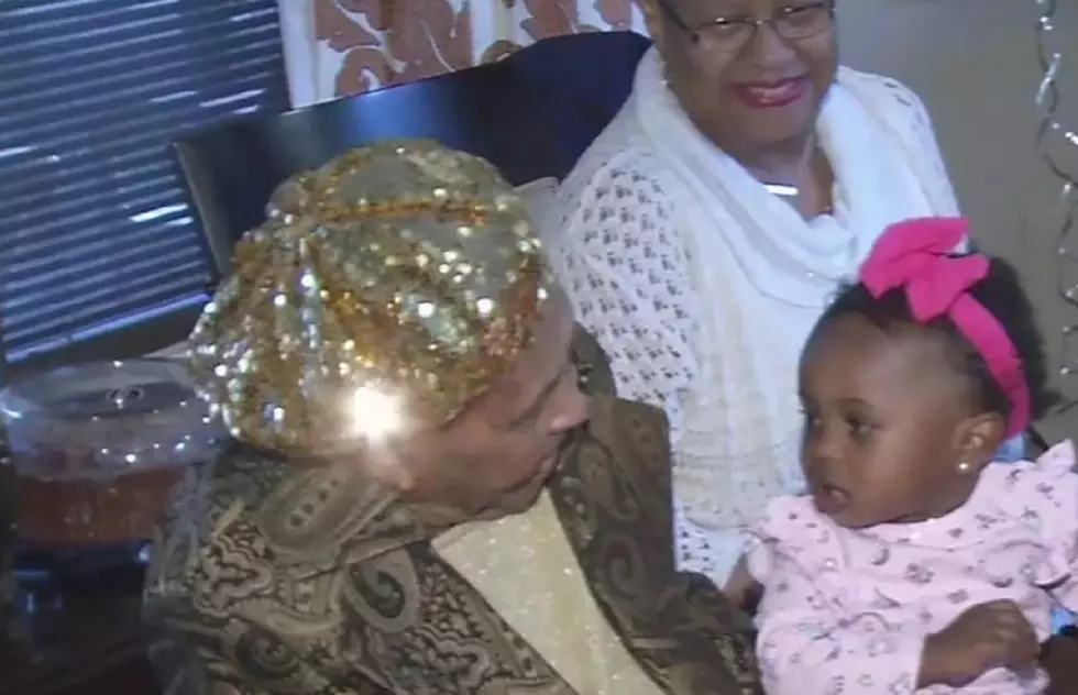 105-Year-Old Kentucky Woman Goes Viral in Birthday Video with Great-Great-Great-Granddaughter [VIDEO]