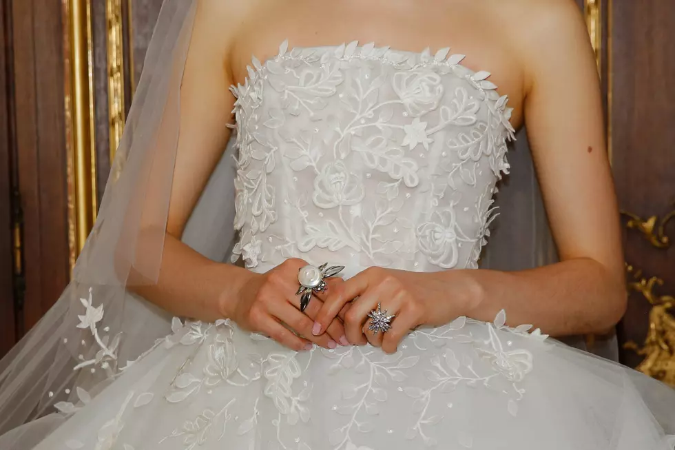 Ella Park Bridal &#8220;White Friday&#8221; Trunk Show in Newburgh [VIDEO]