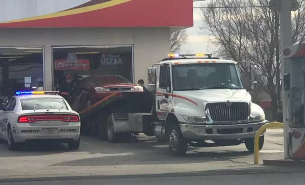 Car Crashes into Chuckles Convenience Store in Owensboro [Photo]