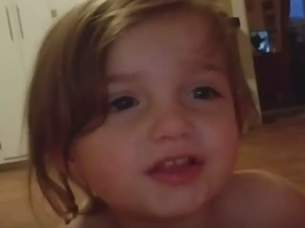 Charlotte Sings Twinkle Twinkle Little Star (VIDEO)