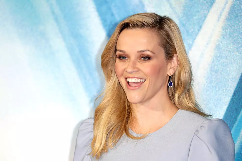 Reese Witherspoon’s Clothing Brand Draper James Giving FREE Dresses To Teachers (VIDEO)