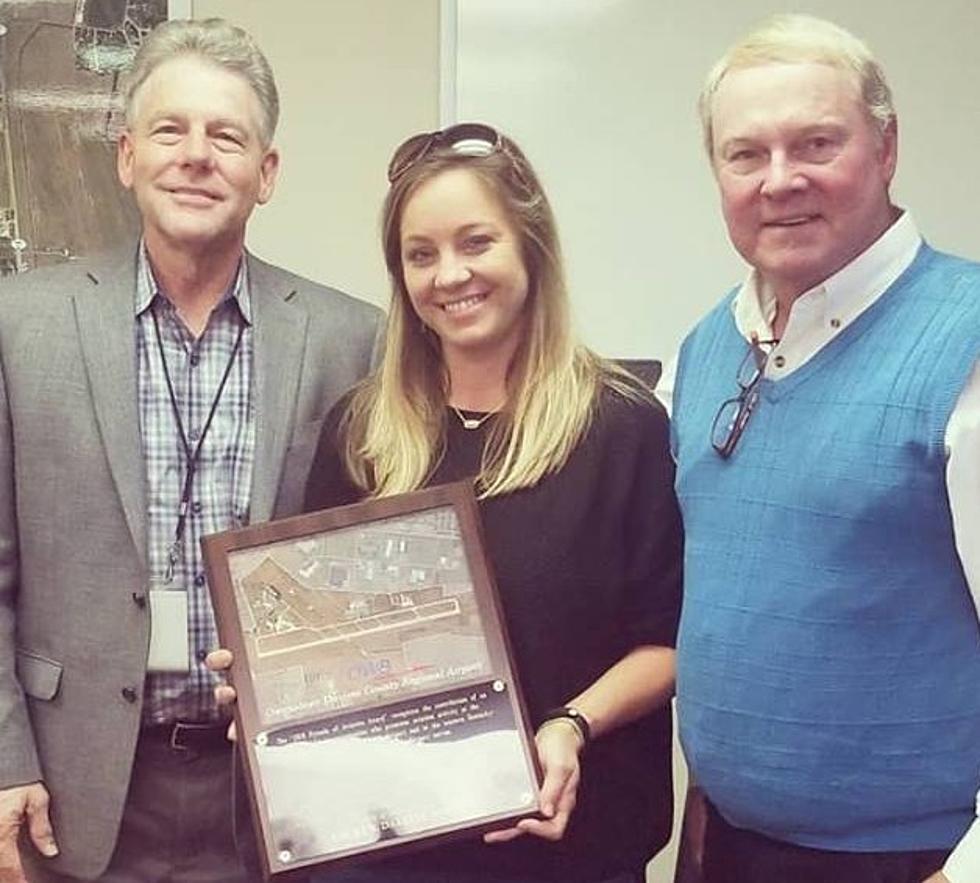 Owensboro Woman Receives Aviation Award From Owensboro-Daviess County Regional Airport (PHOTOS)