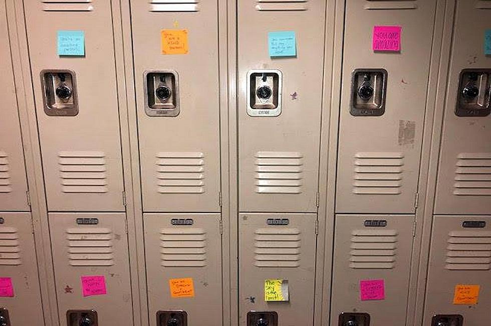 College View Middle School Staff Celebrates Its Students on National Day of Kindness