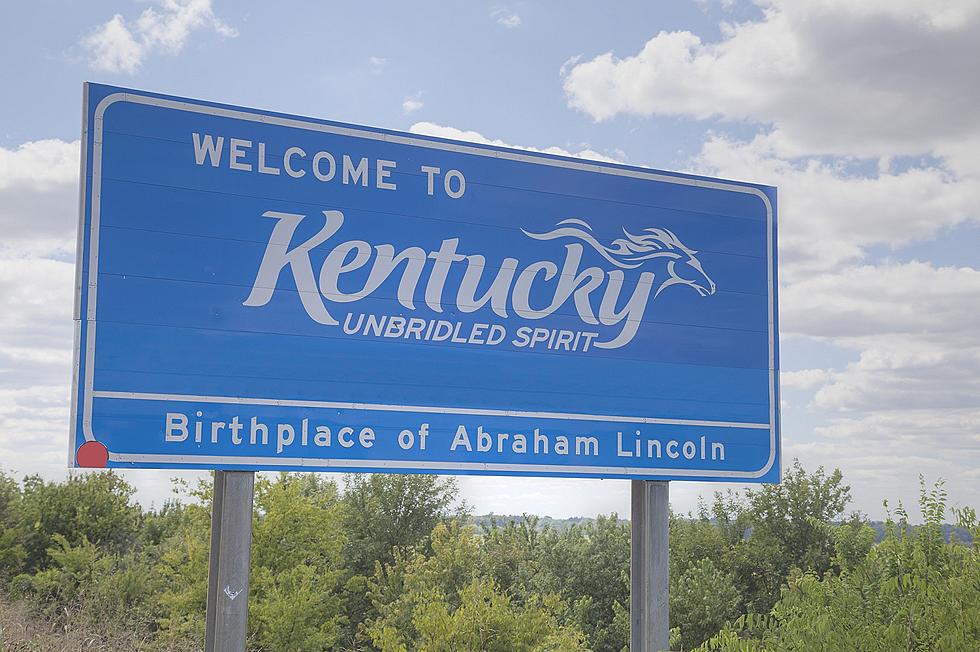 Car Pulling Coffin with ‘X WIFE’ License Plate Spotted in Kentucky [PHOTOS]