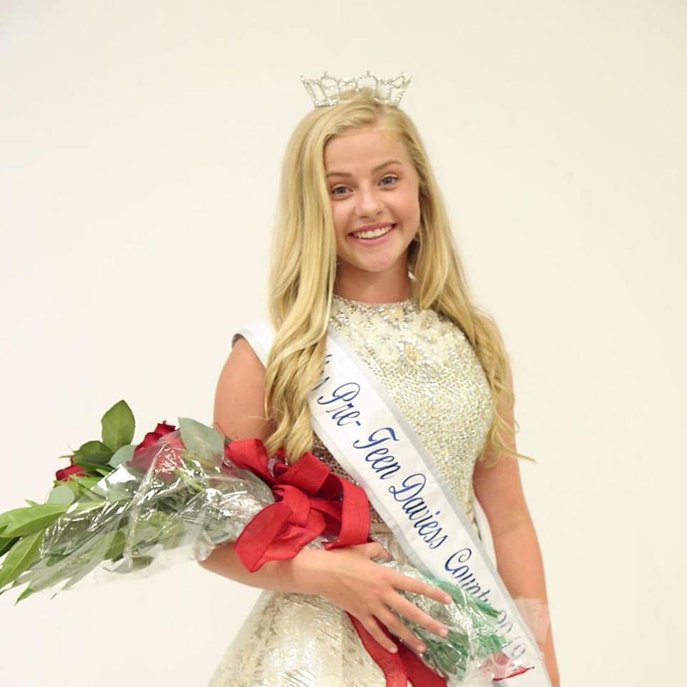 Presleigh Smeathers Crowned Miss Pre-teen Daviess County 2019