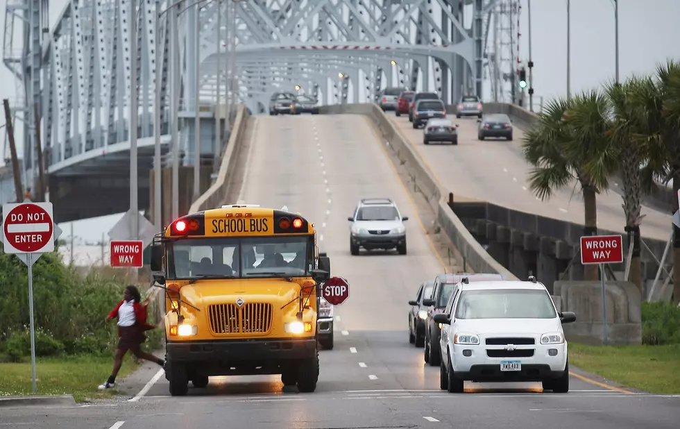 Kentucky Lawmakers Want Cameras on School Bus Stop Arms