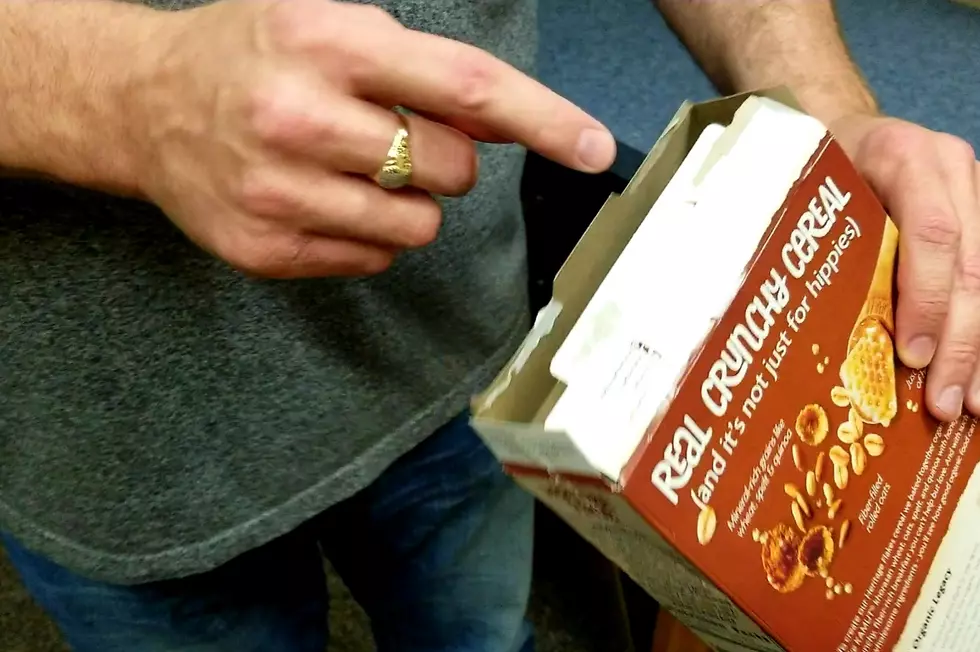 #LIFEHACK: Keeping Cereal Fresh in the Box [VIDEO]