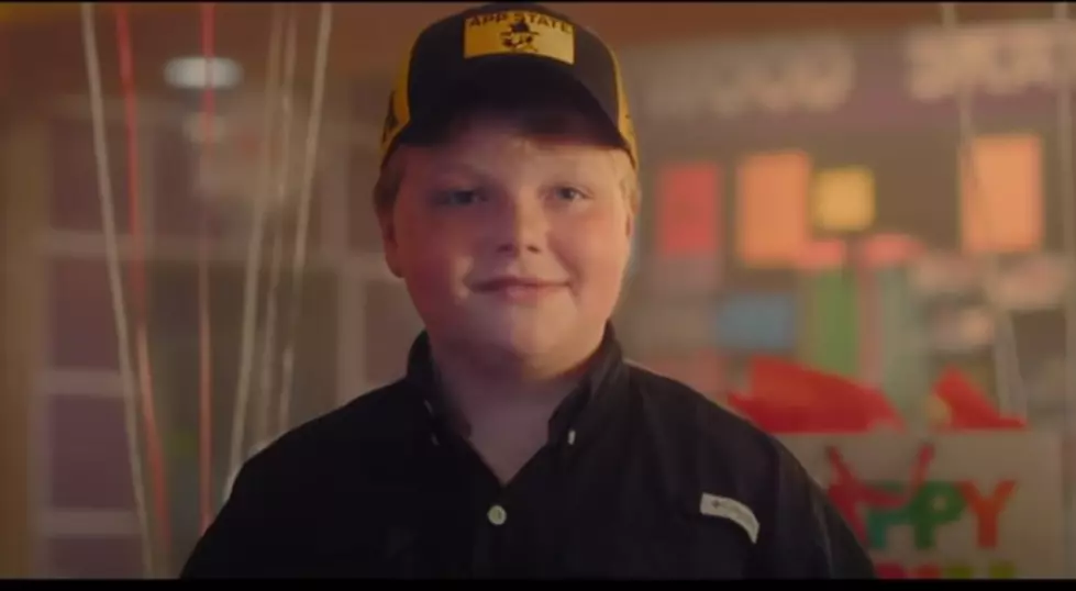 It’s Little Luke Combs Roller Skating in ‘Lovin’ on You’ Clip [VIDEO]