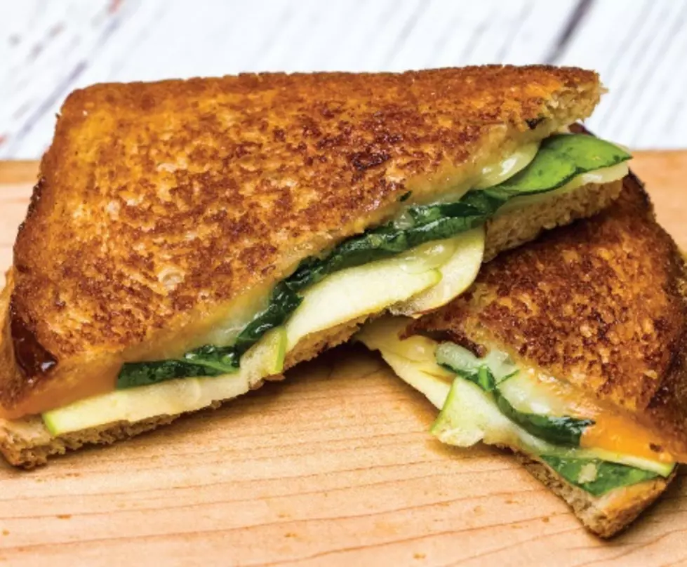What’s Cookin’?: Kelly’s Apple Grilled Cheese [Recipe]