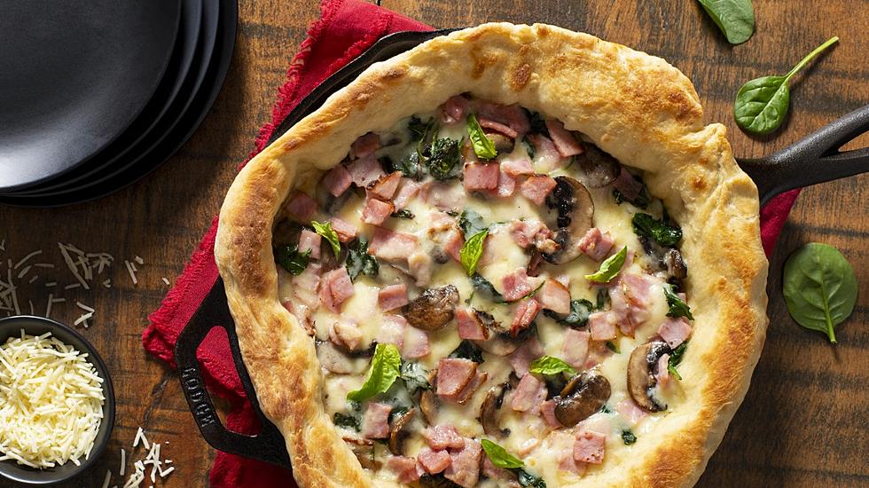 What's Cookin'? Deep Dish Ham, Spinach & Mushroom Pizza